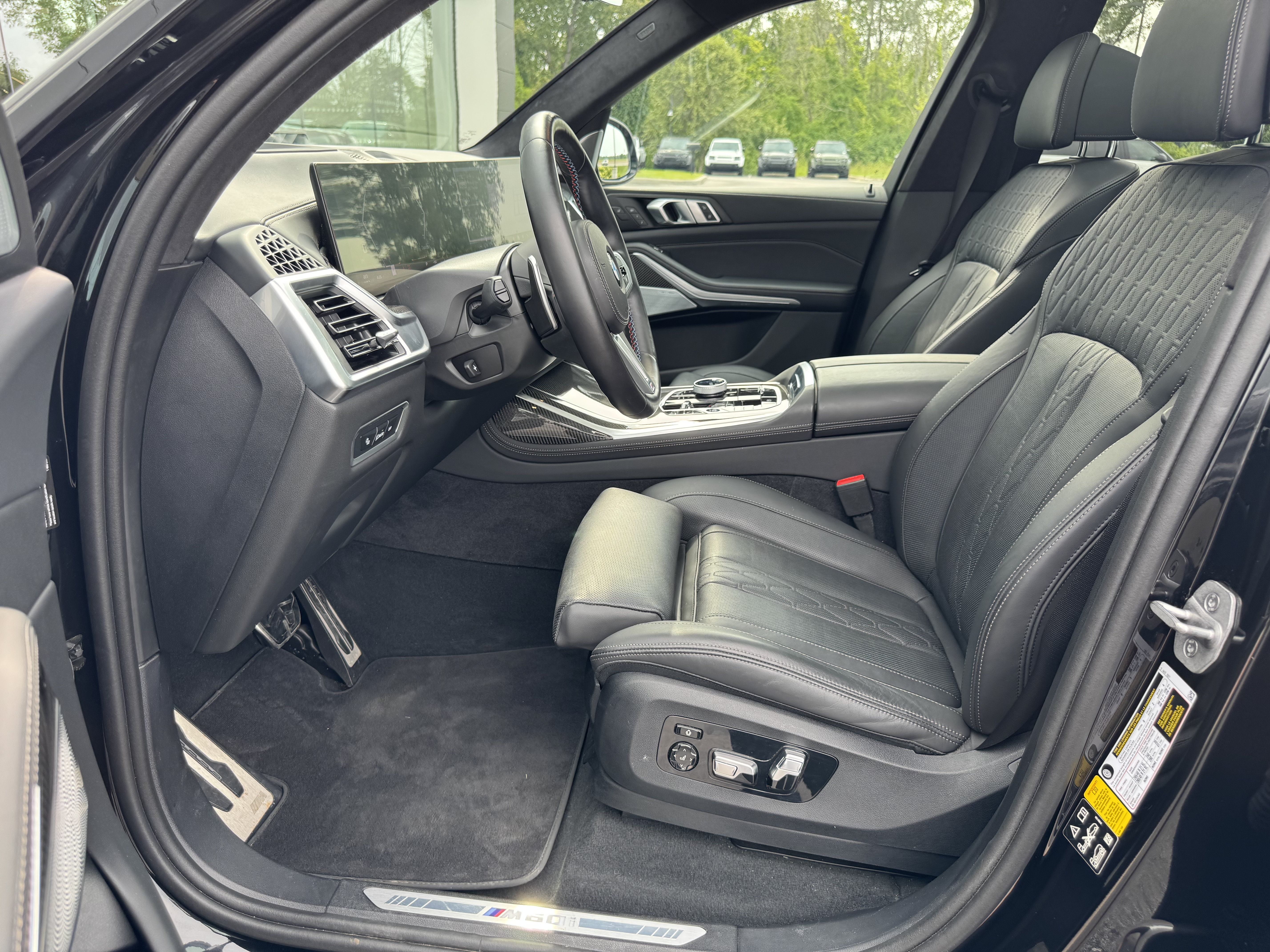 Used 2024 BMW X7 M60i w/ Executive Package AWD/4WD image 14