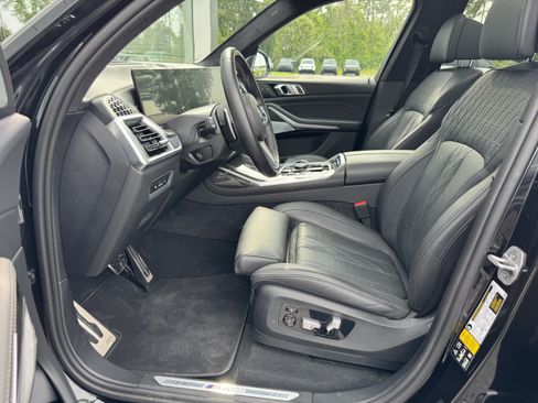 Used 2024 BMW X7 M60i w/ Executive Package AWD/4WD image 14
