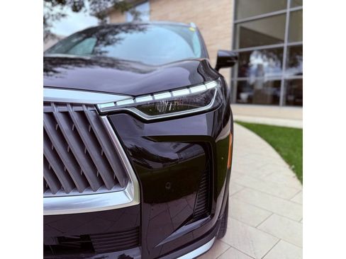 Certified 2026 INFINITI QX60 Luxe FWD image 9