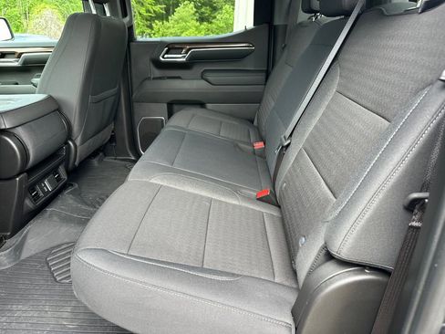 Used 2024 Chevrolet Silverado 1500 LT AWD/4WD image 21