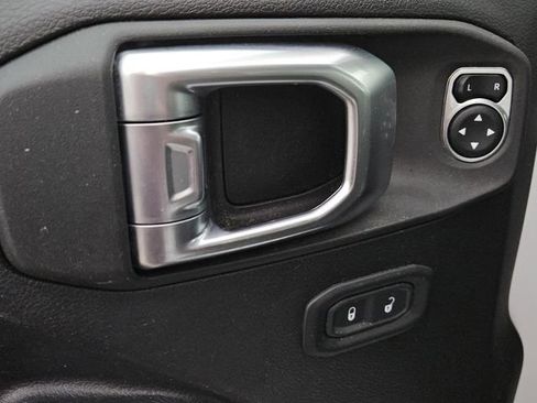 Used 2022 Jeep Wrangler Unlimited Sport image 28