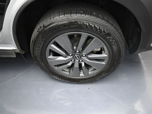 Used 2024 Nissan Pathfinder SV image 21