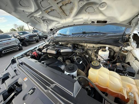 Used 2018 Ford F250 XL w/ Power Equipment Group AWD/4WD image 32