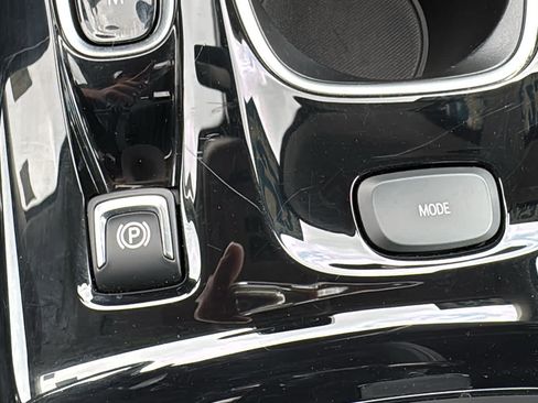 Used 2023 Buick Envision Essence w/ Sport Touring Package AWD/4WD image 23