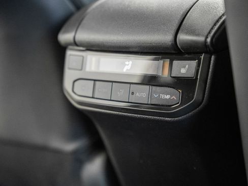 New 2026 Toyota Highlander Platinum image 36