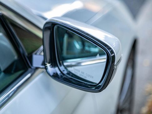 Used 2019 BMW 530e w/ Convenience Package image 20