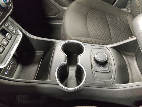 Used 2019 GMC Terrain SLE FWD image 26