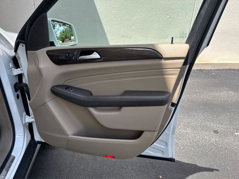 Used 2014 Mercedes-Benz ML 350 2WD image 21