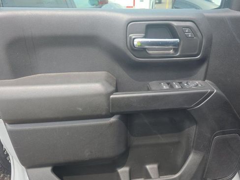 Used 2024 Chevrolet Silverado 1500 Custom w/ Dark Appearance Package AWD/4WD image 10