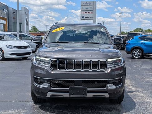 Used 2024 Jeep Wagoneer Series II w/ Flexible Seating Group AWD/4WD image 2