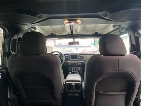 Used 2023 Jeep Wrangler Sport S w/ Cold Weather Group image 27