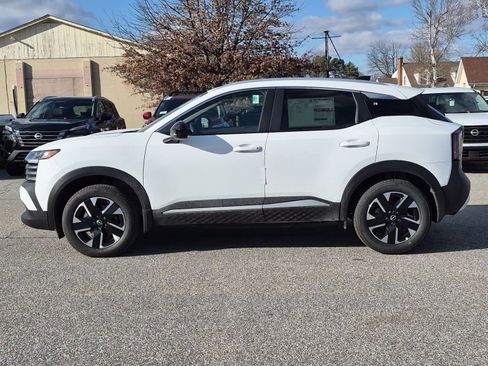 New 2026 Nissan Kicks SV w/ SV Premium Package AWD/4WD image 5