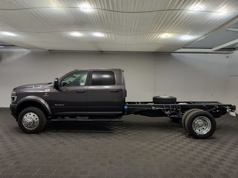 New 2027 RAM 5500 4x4 Crew Cab image 2