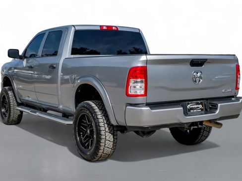 Used 2022 RAM 2500 Tradesman w/ Chrome Appearance Group image 11