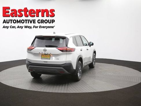 Used 2023 Nissan Rogue S AWD/4WD image 40