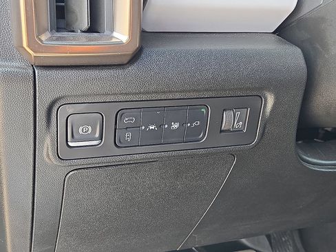 Used 2024 GMC Hummer EV 3X w/ Omega Edition AWD/4WD image 25