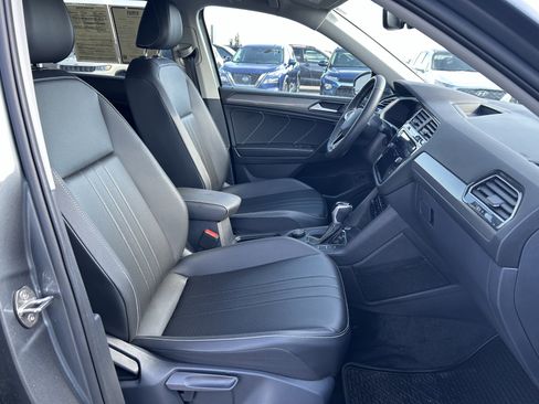 Certified 2024 Volkswagen Tiguan SE image 26