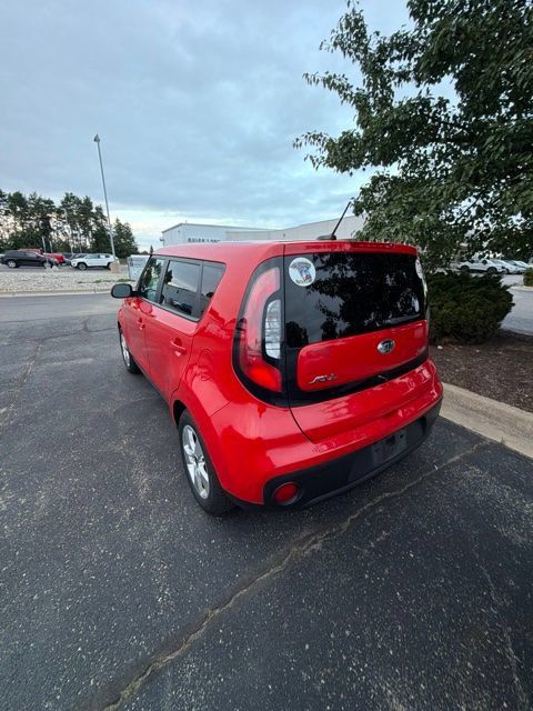 Used 2019 Kia Soul FWD image 3
