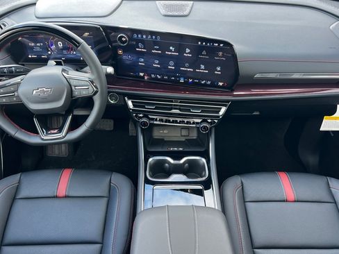 New 2026 Chevrolet Traverse RS image 10