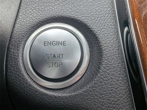 Used 2016 Mercedes-Benz GLC 300 image 30