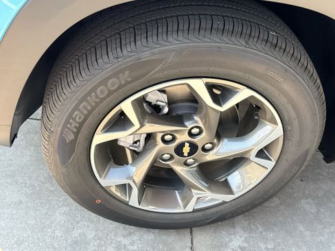 New 2025 Chevrolet Trax LT image 7