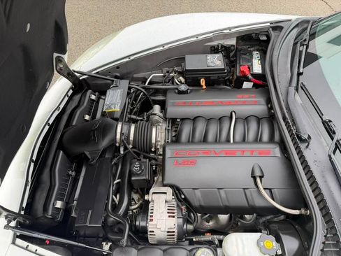 Used 2007 Chevrolet Corvette Convertible w/ Preferred Equipment Group RWD image 9