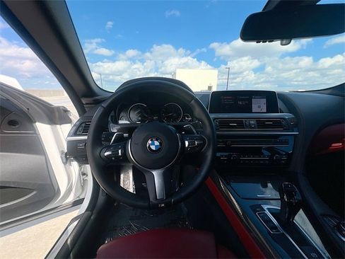 Used 2018 BMW 650i Convertible image 13