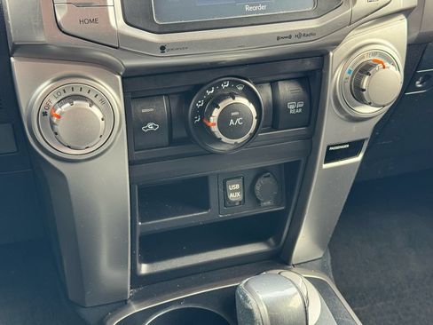 Used 2019 Toyota 4Runner SR5 AWD/4WD image 19