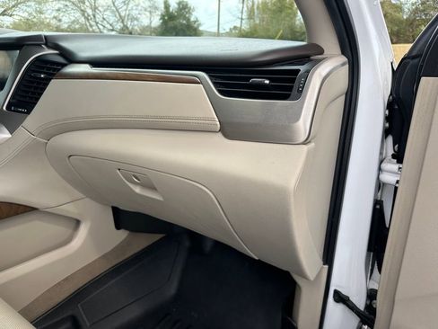 Used 2020 GMC Yukon XL Denali image 48