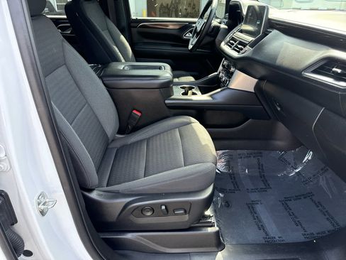 Used 2023 GMC Yukon XL SLE w/ Max Trailering Package image 12