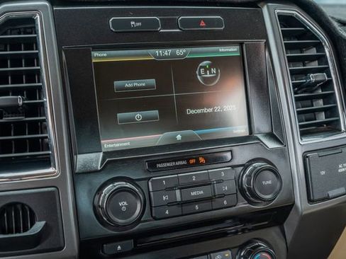 Used 2015 Ford F150 XLT w/ Equipment Group 302A Luxury image 28