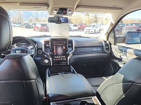Used 2019 RAM 1500 Laramie AWD/4WD image 12