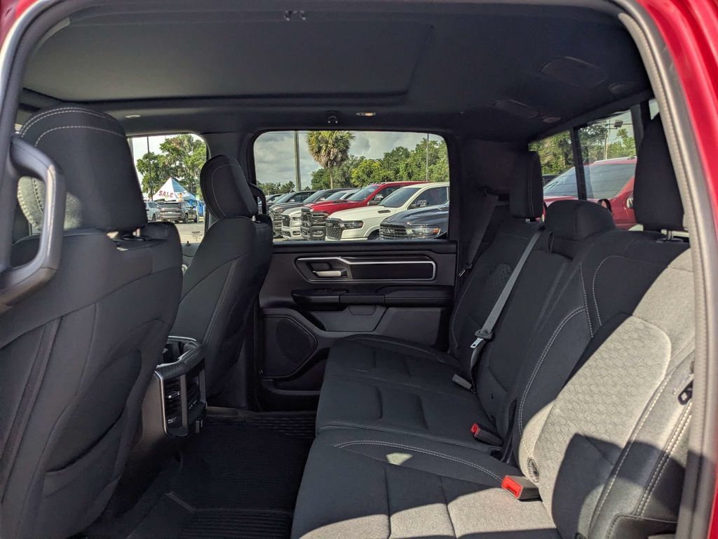 New 2026 RAM 1500 Big Horn AWD/4WD image 12