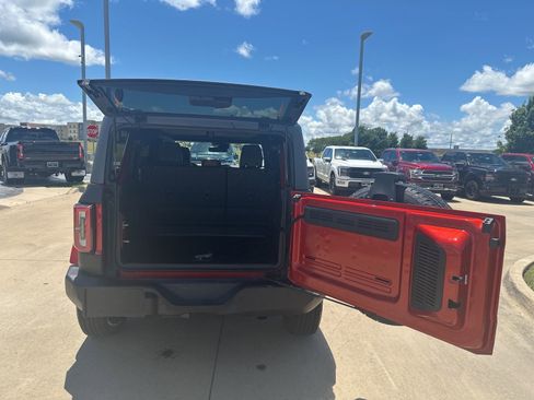 Used 2024 Ford Bronco Outer Banks AWD/4WD image 14