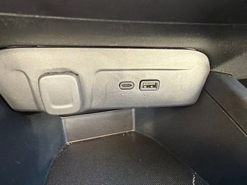 Used 2026 Chevrolet Trax LS FWD image 34