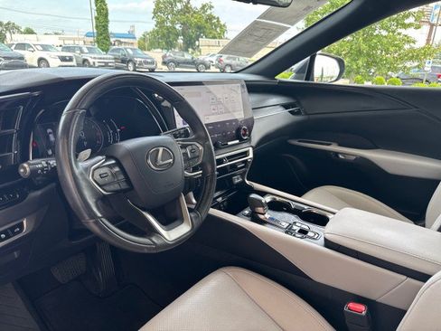 Used 2023 Lexus RX 350 Premium w/ Cold Area Package AWD/4WD image 10