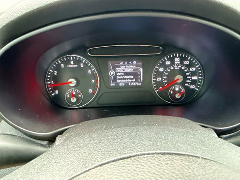 Used 2017 Kia Sorento FWD image 38