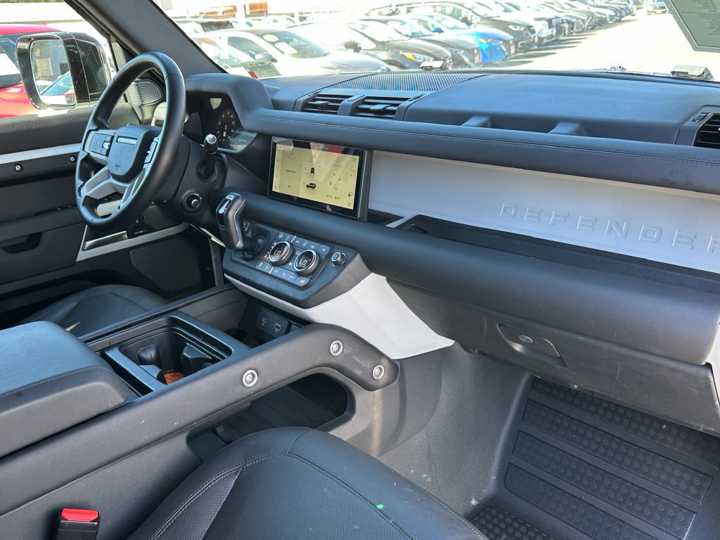Used 2024 Land Rover Defender 110 S AWD/4WD image 15