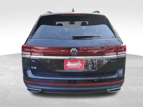 New 2026 Volkswagen Atlas SE image 4