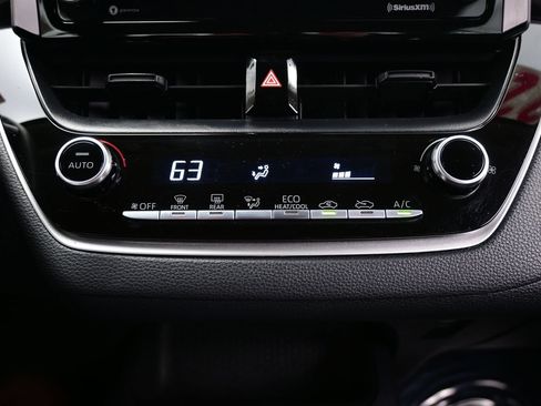 Used 2022 Toyota Corolla LE FWD image 20