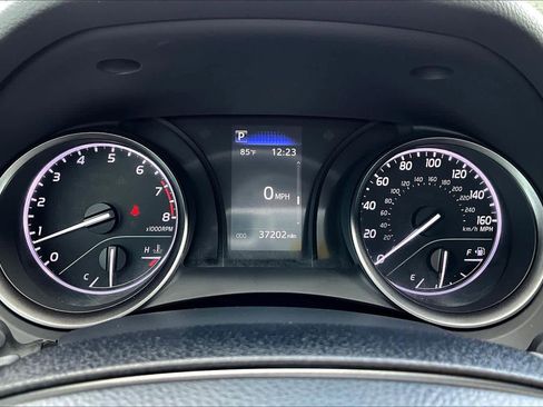 Used 2024 Toyota Camry SE image 25