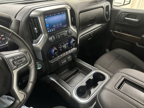 Certified 2022 Chevrolet Silverado 1500 RST image 33