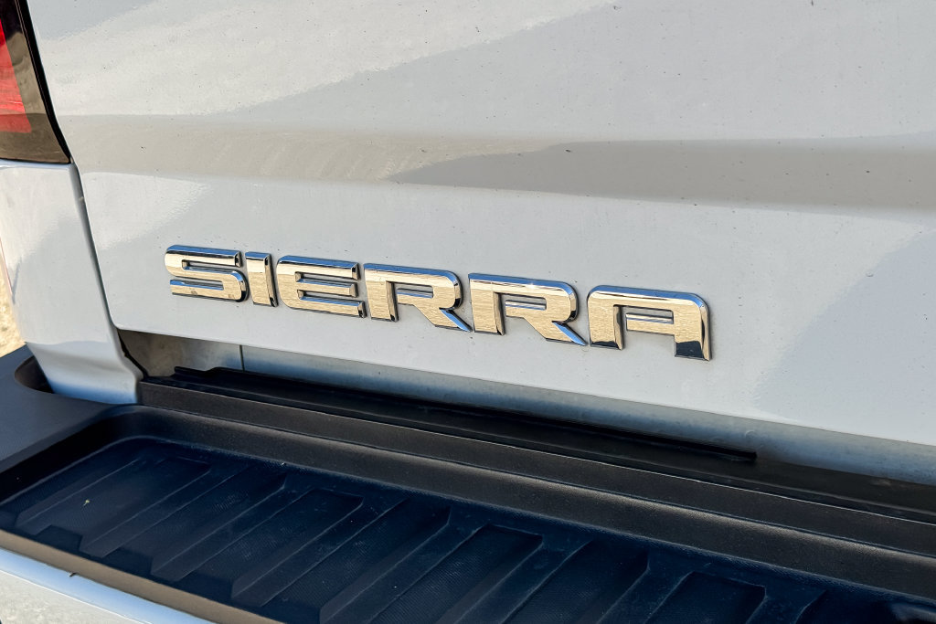 Used 2019 GMC Sierra 3500 Denali w/ Duramax Plus Package AWD/4WD image 17