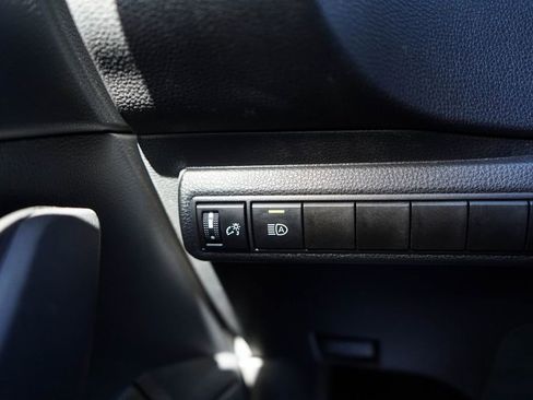 Used 2025 Toyota Corolla LE image 23