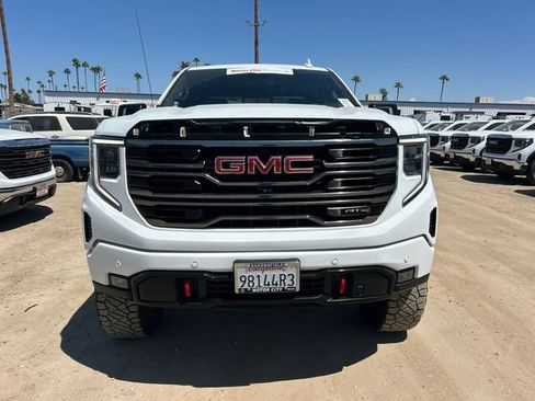 Used 2023 GMC Sierra 1500 AT4 w/ AT4 Premium Package AWD/4WD image 2