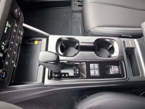 New 2026 Subaru Outback Premium AWD/4WD image 25