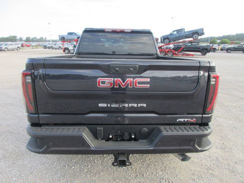 New 2026 GMC Sierra 2500 AT4 AWD/4WD image 6