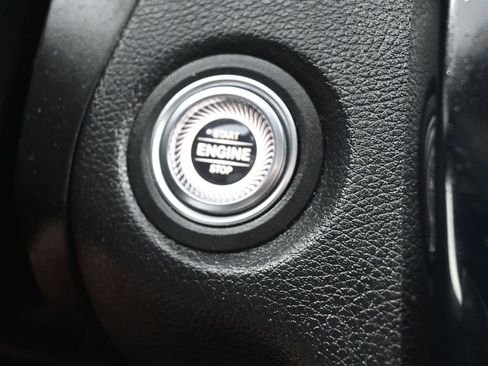 Used 2020 Mercedes-Benz C 300 4MATIC Sedan image 23