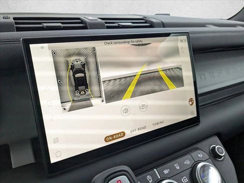 New 2025 Land Rover Defender 110 S image 17