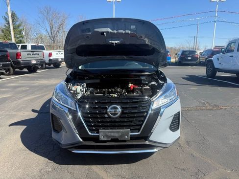 Used 2021 Nissan Kicks SV FWD image 44